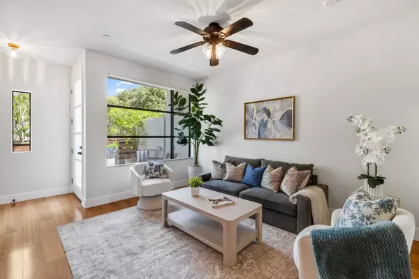 Campbell, CA 95008,110 S 1st ST