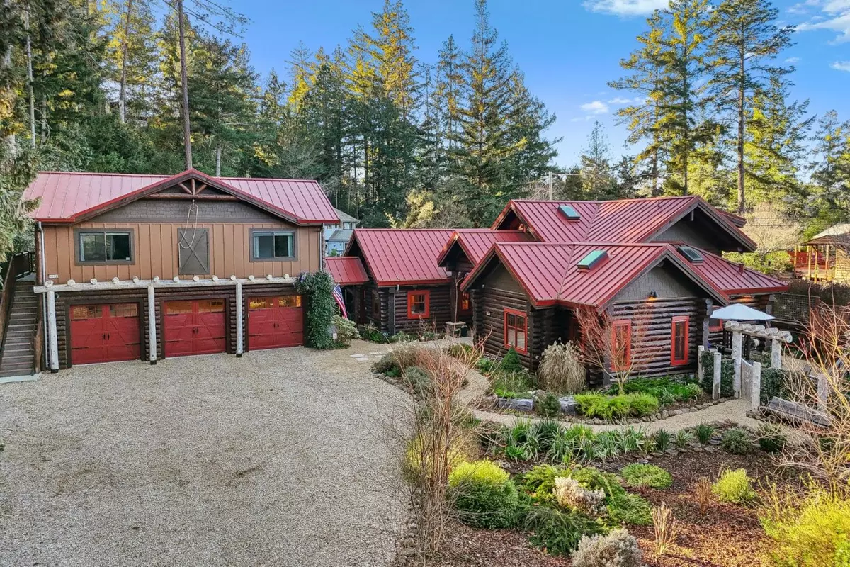 Mount Hermon, CA 95041,44 Pine AVE