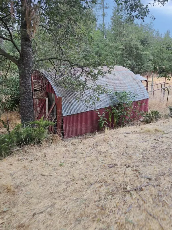 9751 Ernst RD, Coulterville, CA 95311
