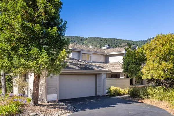 135 White Oaks LN, Carmel Valley, CA 93924