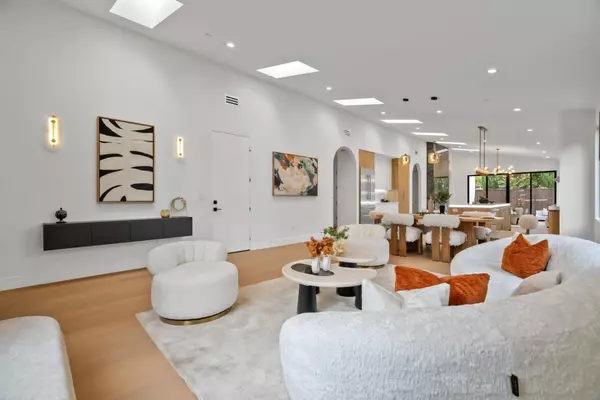 Sunnyvale, CA 94085,557 E Arbor AVE