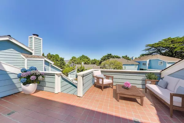 Daly City, CA 94015,286 Barbara LN