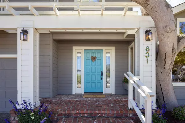 Pacific Grove, CA 93950,831 Spruce AVE
