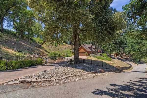 Los Gatos, CA 95033,19960 Skyline BLVD