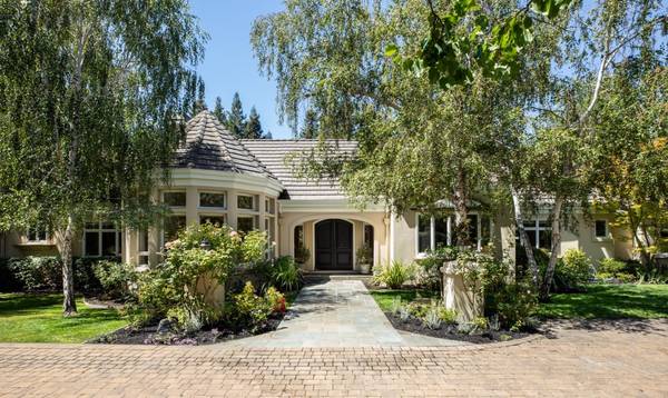 13975 La Paloma RD, Los Altos Hills, CA 94022