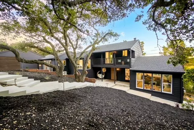 4346 Short Hill RD, Oakland, CA 94605