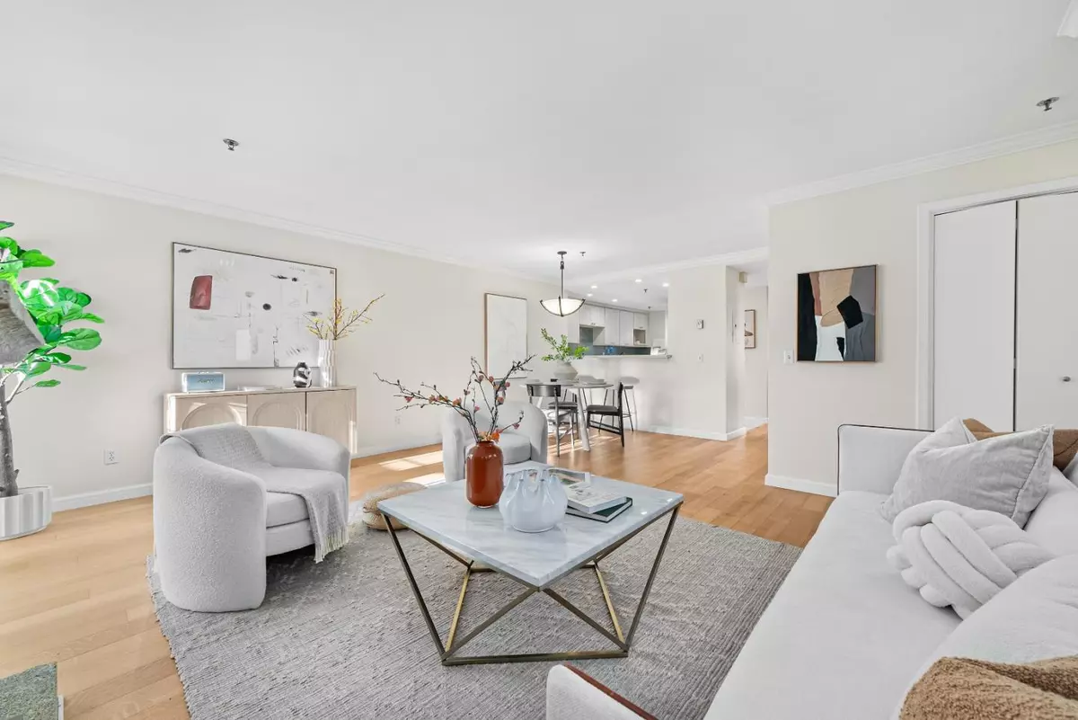 Cupertino, CA 95014,10235 Nile DR