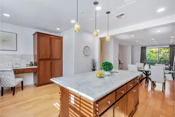 Sunnyvale, CA 94086,192 Barranca TER