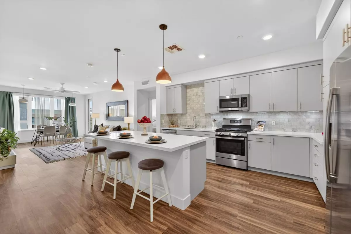 San Jose, CA 95123,5925 Charlotte DR 408