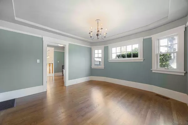 Burlingame, CA 94010,1361 Edgehill DR