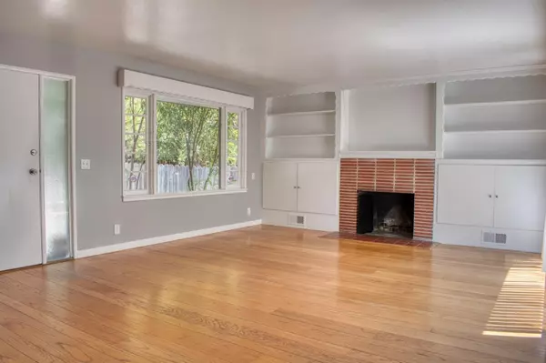 East Palo Alto, CA 94303,640 Circle DR