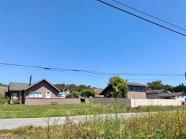 2 3rd AVE, Davenport, CA 95017