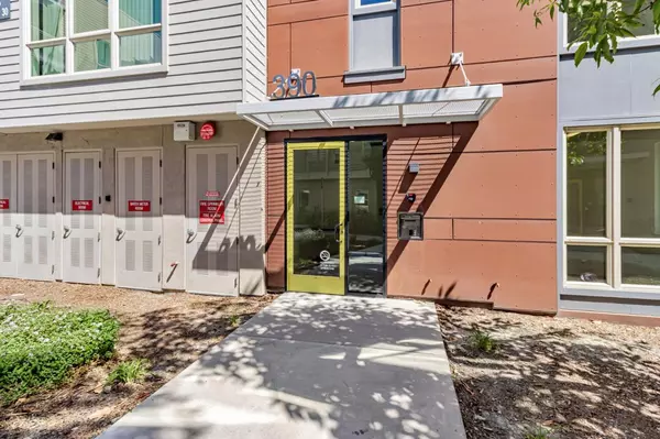 Milpitas, CA 95035,390 Riesling AVE 30