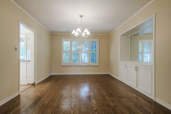 San Mateo, CA 94402,221 Parrott DR