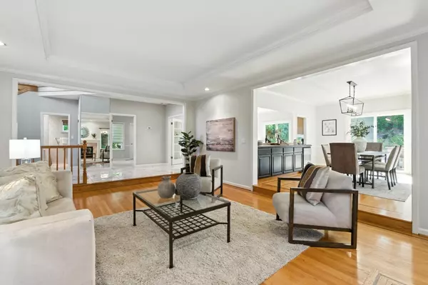3711 Hamilton WAY, Redwood City, CA 94062