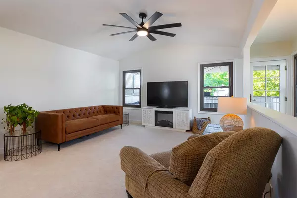 Scotts Valley, CA 95066,296 Grace WAY