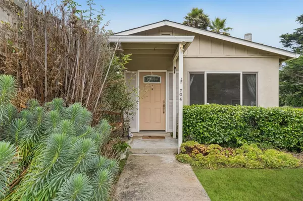 Pacifica, CA 94044,704 Arleen WAY