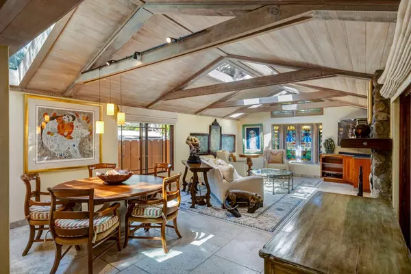 Carmel, CA 93923,0 SW Santa Rita 4 SW of Ocean ST