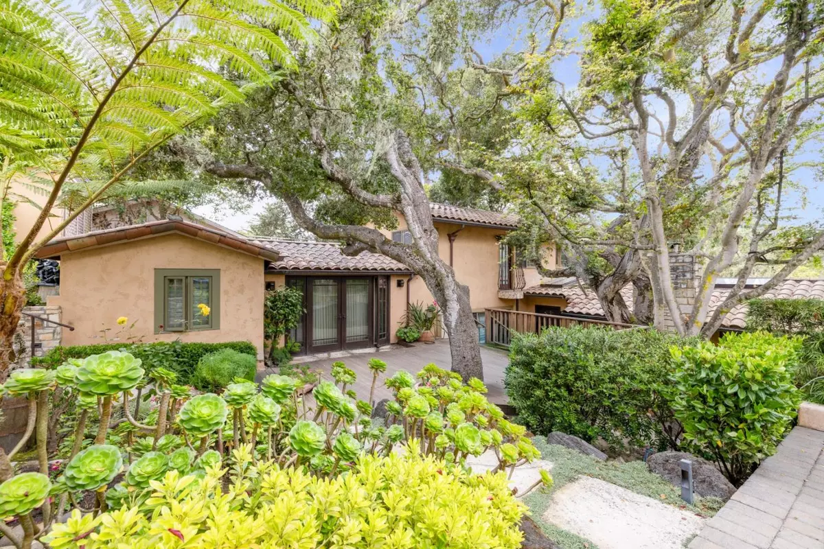 Carmel, CA 93923,0 SW Santa Rita 4 SW of Ocean ST
