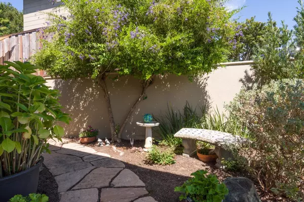 Redwood City, CA 94061,3694 Country Club DR