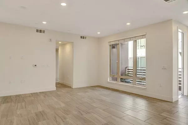 Milpitas, CA 95035,330 Riesling AVE 21