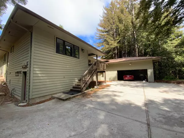 300 Winona WAY, Aptos, CA 95003