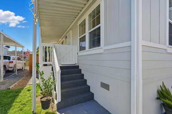 Hayward, CA 94545,2284 Bourbon 61