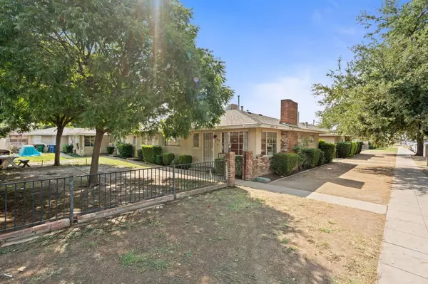 Fresno, CA 93703,2904 N First ST