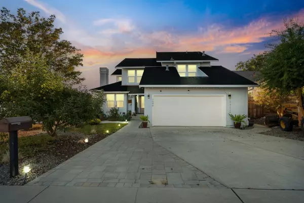 Hollister, CA 95023,1090 Los Altos DR