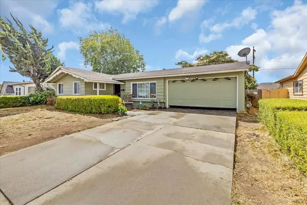 Salinas, CA 93906,730 Los Coches AVE