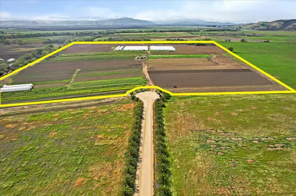 8100 Sofie CT, Hollister, CA 95023