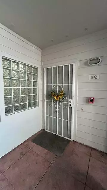 601 Arcadia TER 102, Sunnyvale, CA 94085