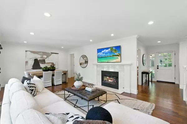 Menlo Park, CA 94025,255 Robin WAY