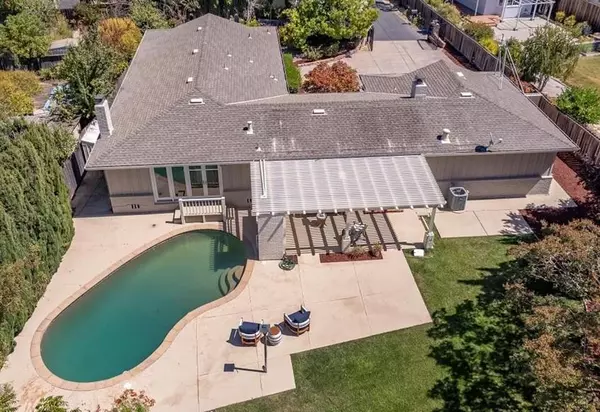 238 Hillview AVE, Redwood City, CA 94062