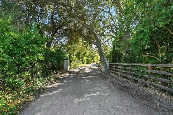 Saratoga, CA 95070,14582 Horseshoe CT