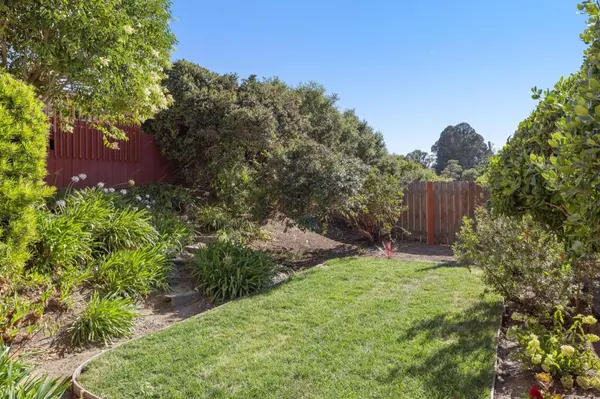 2016 Fairmont DR, San Mateo, CA 94402