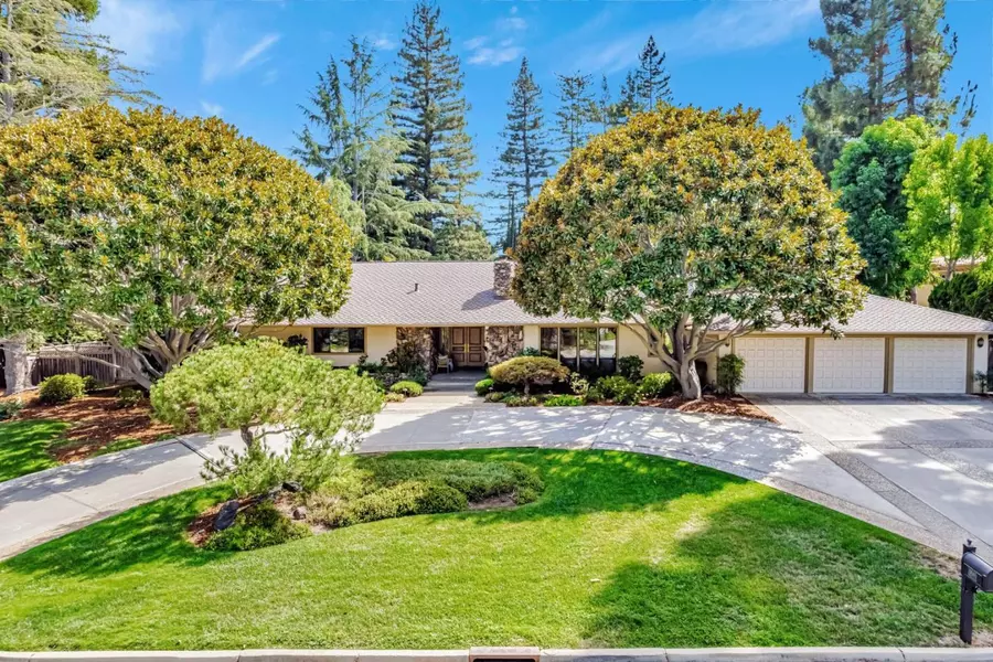 19680 Versailles WAY, Saratoga, CA 95070