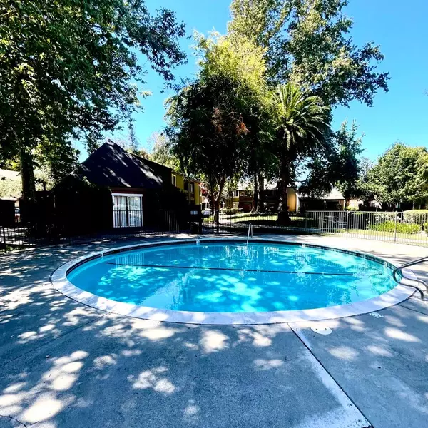 810 Oak Grove RD 83, Concord, CA 94518