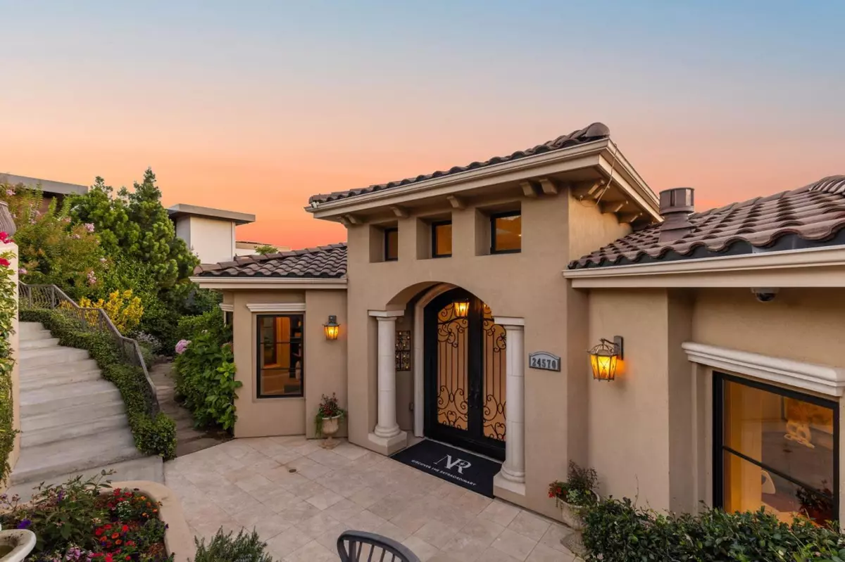 Los Altos, CA 94024,24570 Ruth Lee CT