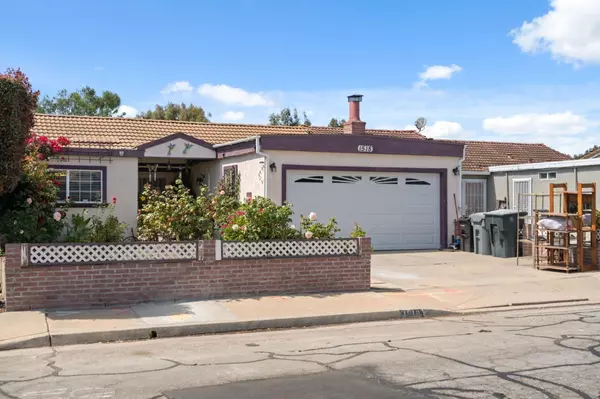 Salinas, CA 93906,1518 Duran CIR