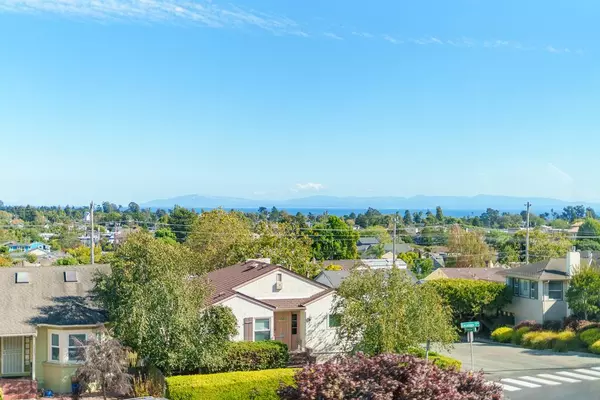 Santa Cruz, CA 95060,1310 Escalona DR