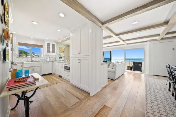 22130 E Cliff DR 2A, Santa Cruz, CA 95062