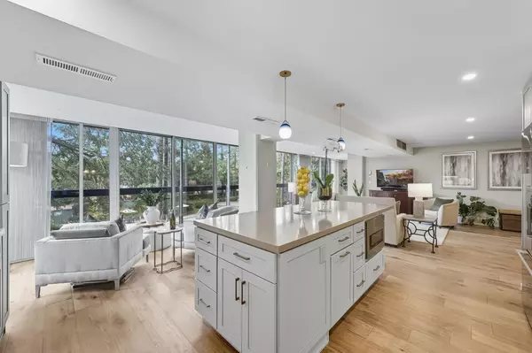 101 Alma ST 207, Palo Alto, CA 94301