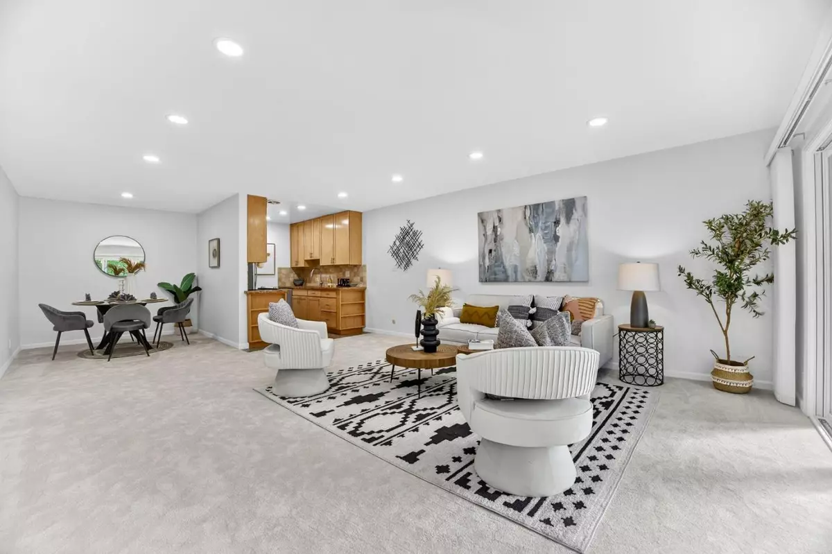 Oakland, CA 94610,695 Mariposa AVE 204