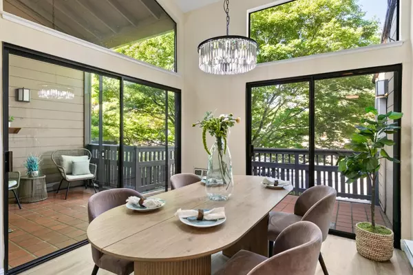 Mountain View, CA 94043,1963 Rock ST 24