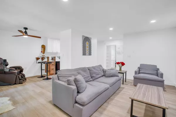 Mountain View, CA 94043,505 Cypress Point DR 213