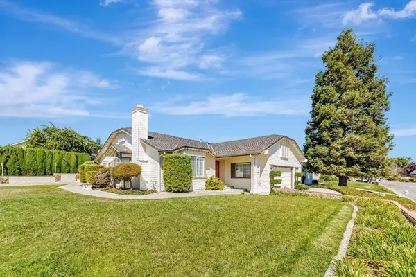 Hollister, CA 95023,37 Bruces CT