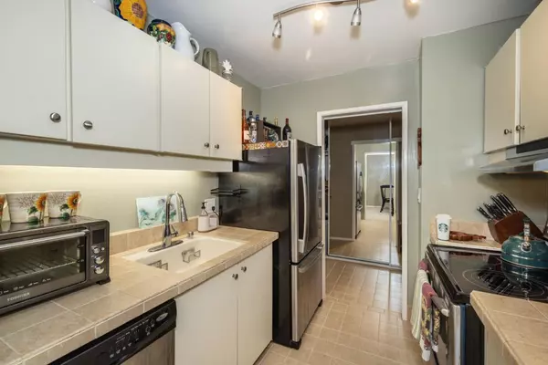 Belmont, CA 94002,400 Davey Glen RD 4503