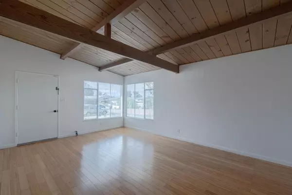Salinas, CA 93905,847 Meadow DR