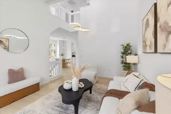 Sunnyvale, CA 94085,675 Montara TER